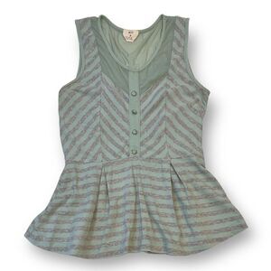 Pins & Needles Top Size Medium